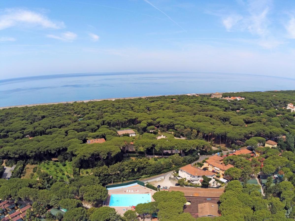 Appartamenti Campeggio Del Forte Marina Di Bibbona Exterior foto
